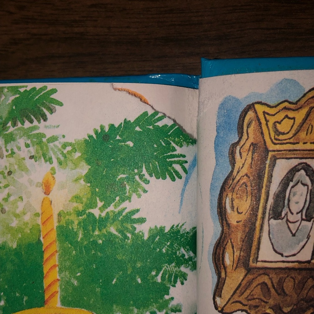Collection of 6 Disney Storybooks (RESERVED FOR @kdrake515) - Picture 11 of 15